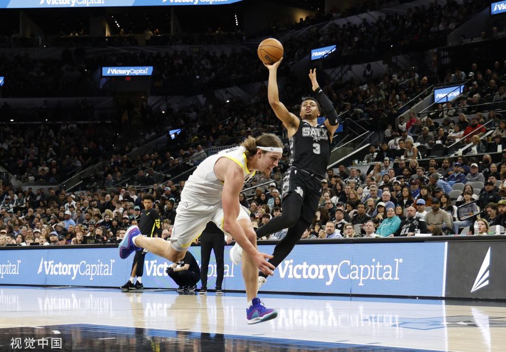 还始终保持 还始终保持